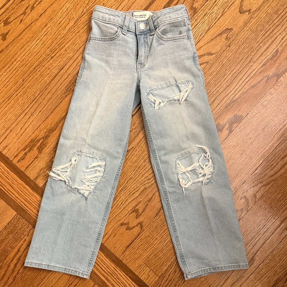 Abercrombie & Fitch Light Blue Jeans